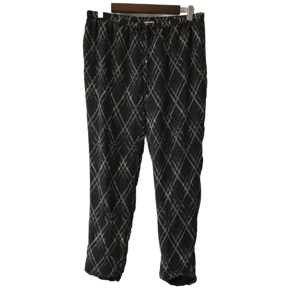 Haute Hippie | Slim Shady Silk Tapered Diamond Plaid Pants Black Size Medium - Picture 1 of 15